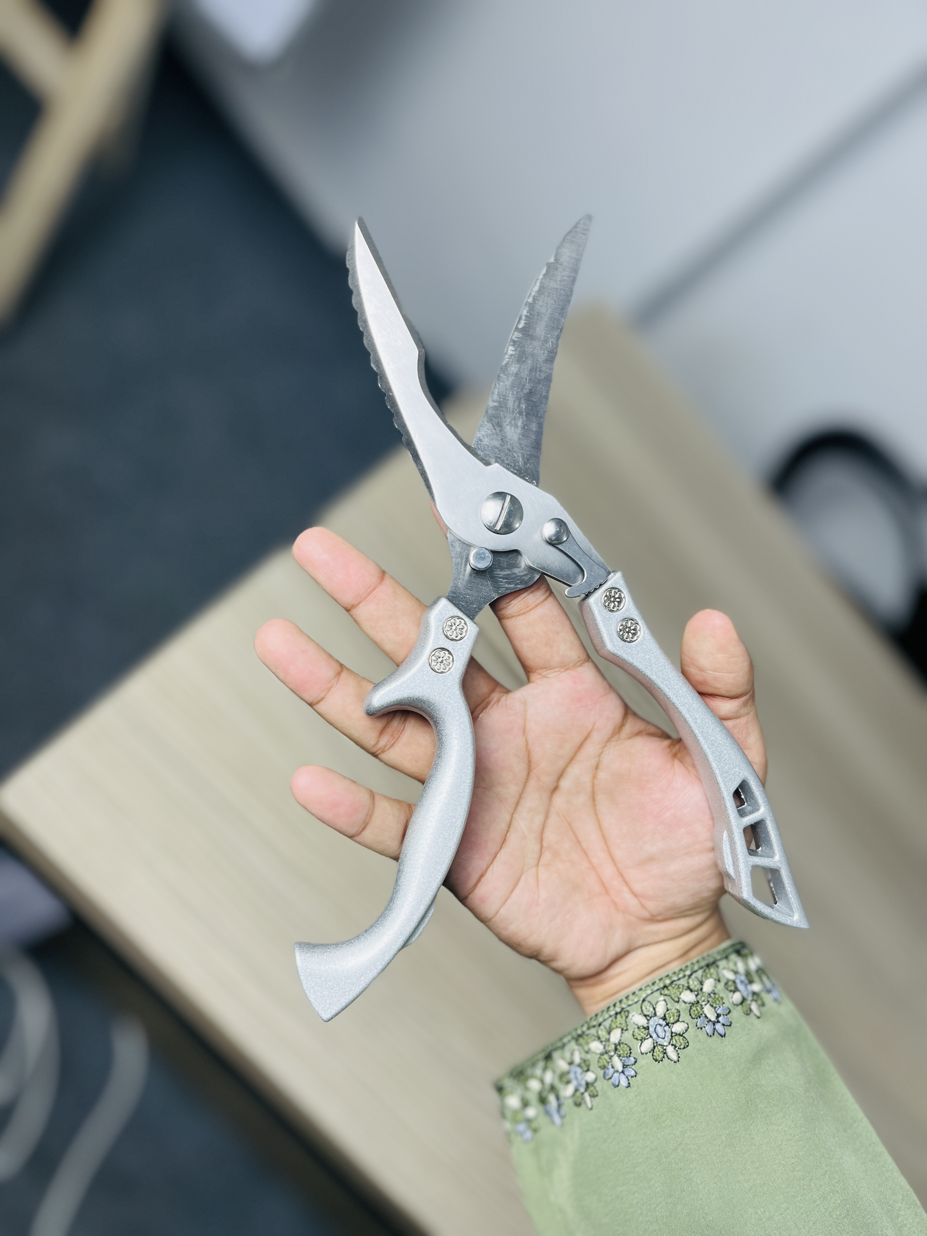 Stainless Steel Heavy Scissor - স্টেইনলেস স্টিল হেভি-ডিউটি কাঁচি ✂️